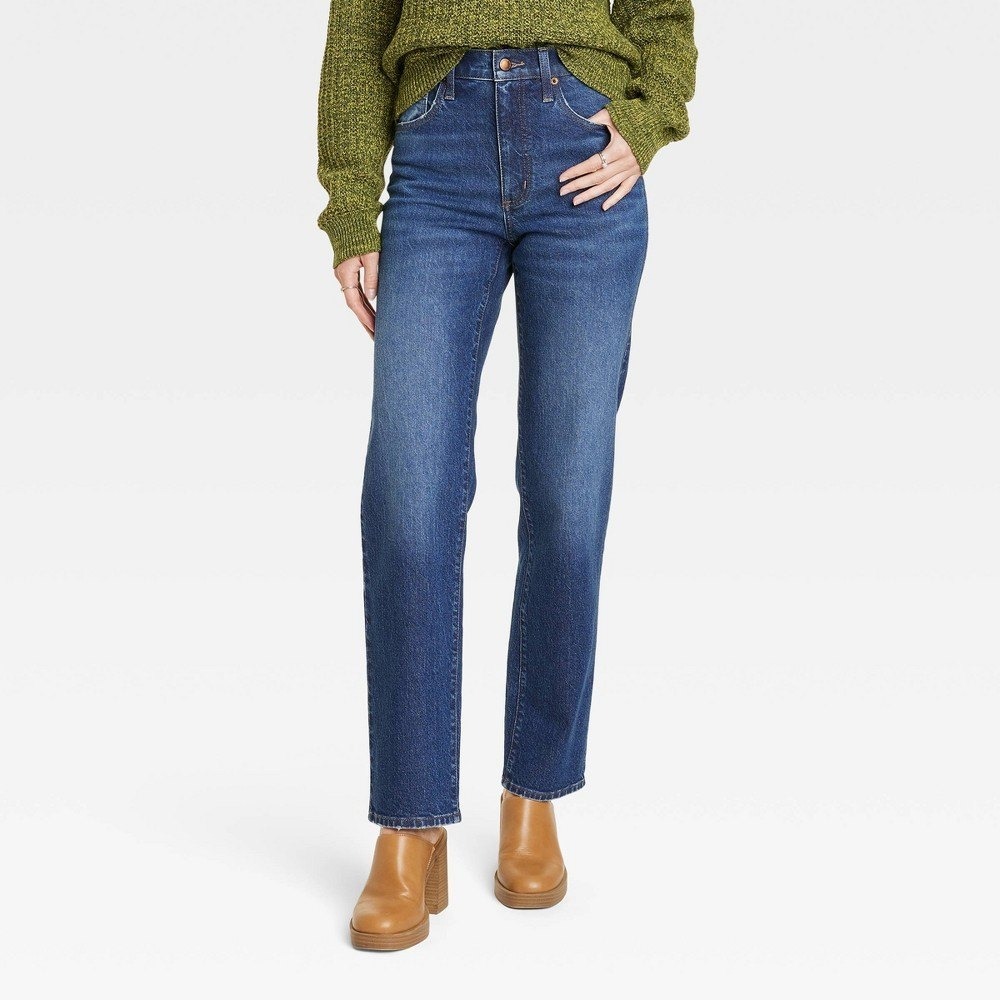 Women's 90s Straight Jeans by Universal Thread Medium Wash 00 New With Tags
